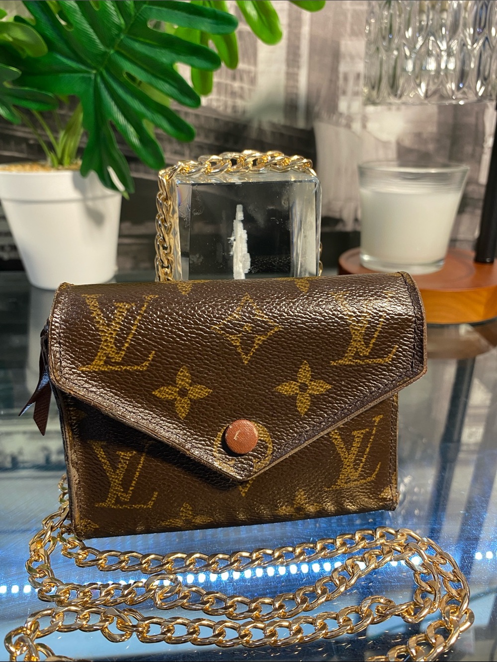 Authentic Louis Vuitton Rare
2017 Victorine Monogram trifold wallet